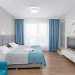 Perfect Bel Mare By Renters