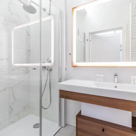 Perfect Bel Mare By Renters
